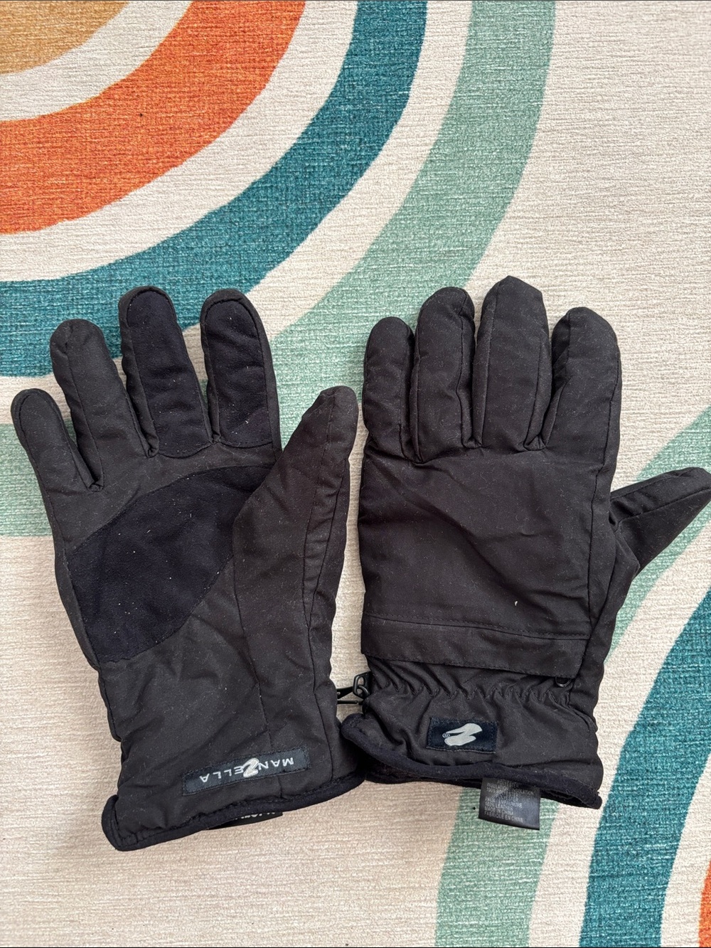 Women’s Black Winter Gloves